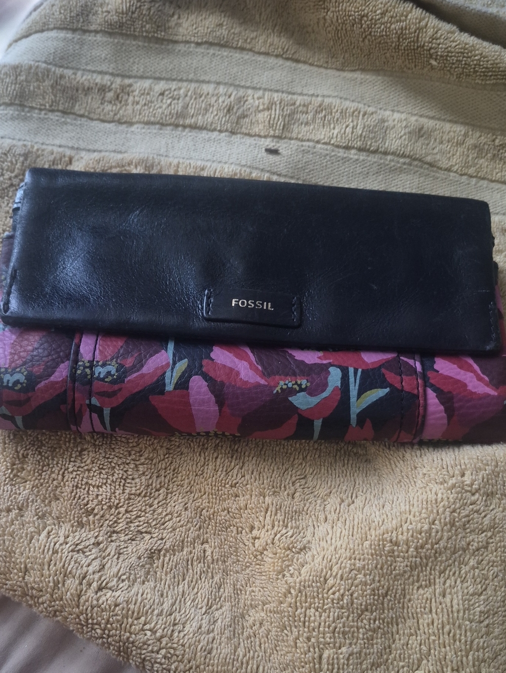 Fossil Black Leather Trifold Wallet with Pink Floral Accent